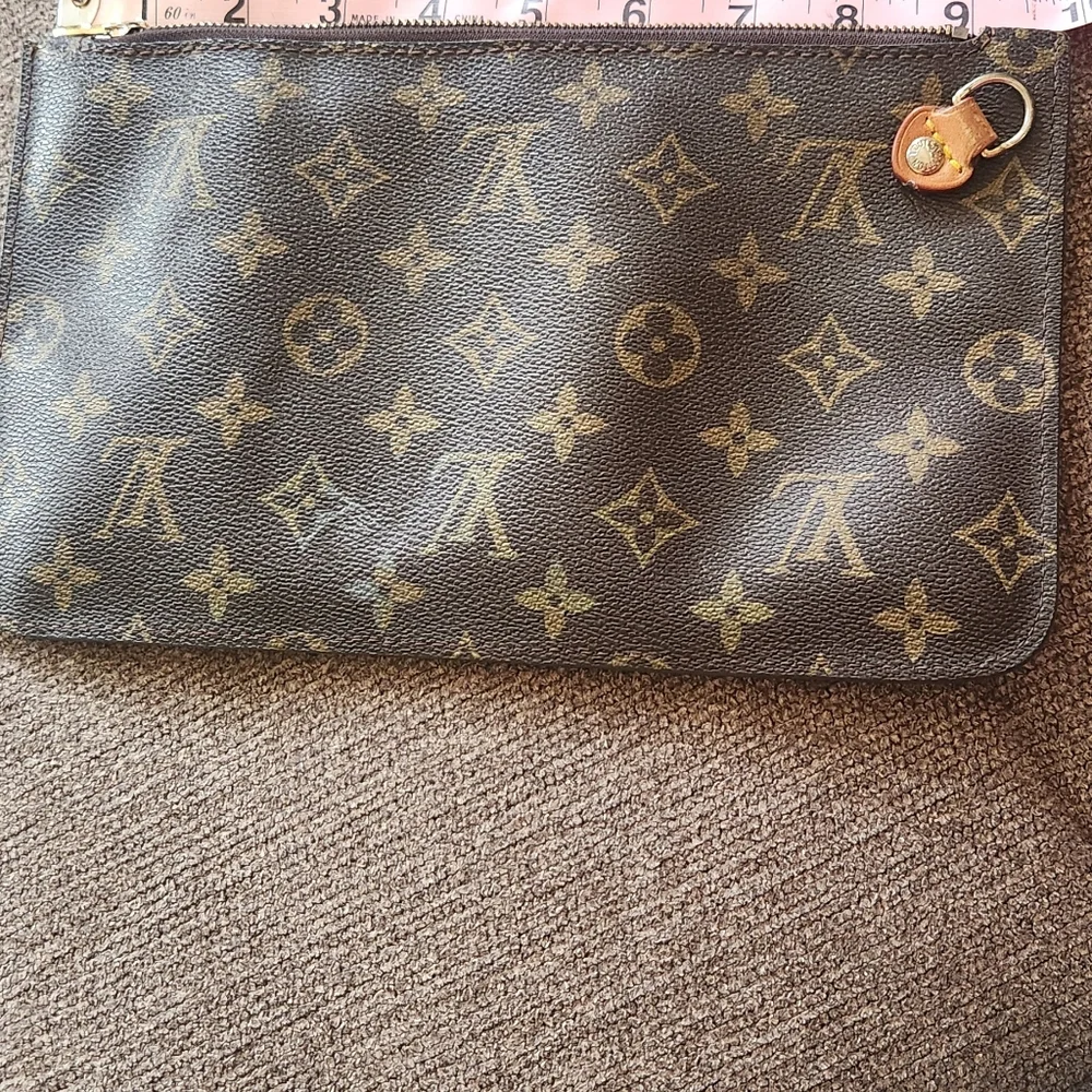 🌹LOUIS VUITTON BAG🌹 - Picture 6 of 9